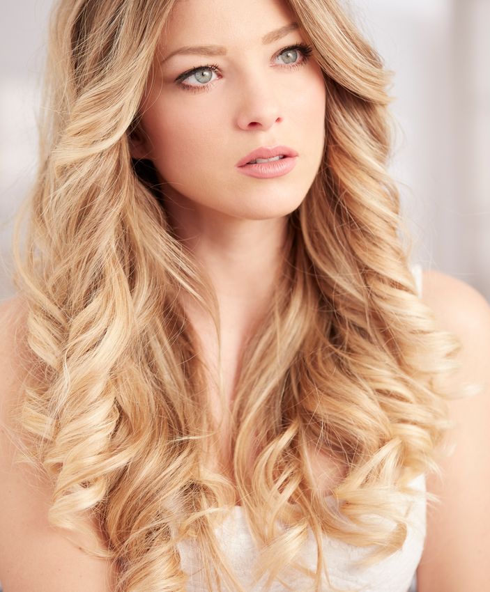 Newton Jet peel model with blonde hair